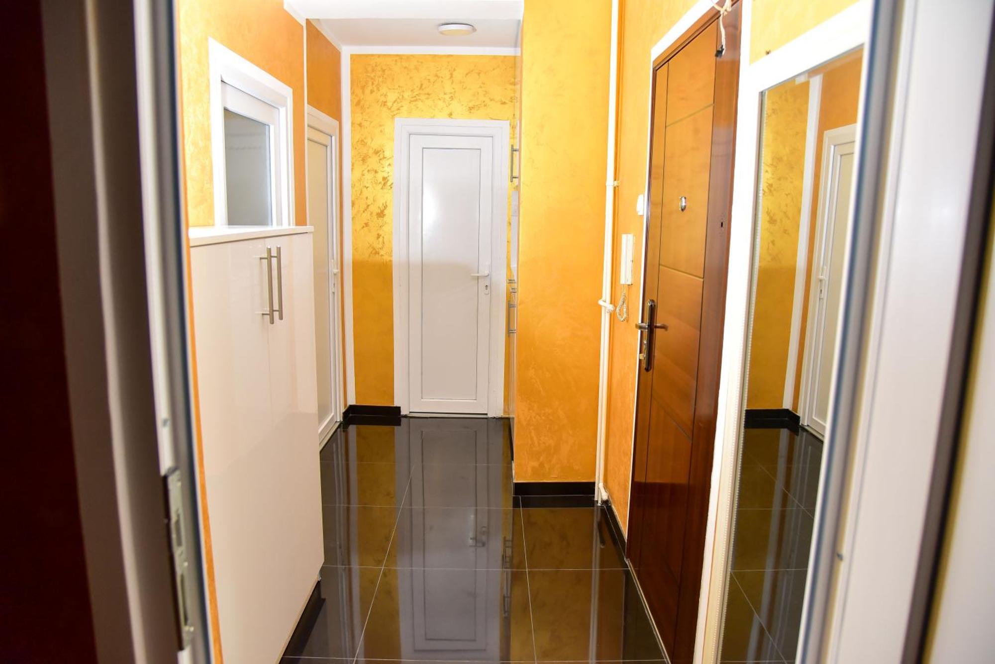 Goldi Apartman Баня-Лука Экстерьер фото
